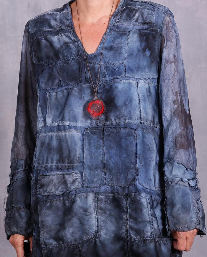 'leafed in indigo' detailed silk tunic