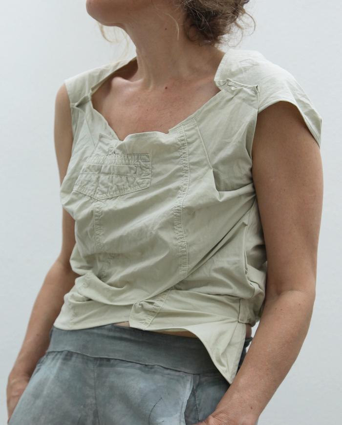 'a sculpted mirror' cropped adjustable cotton top