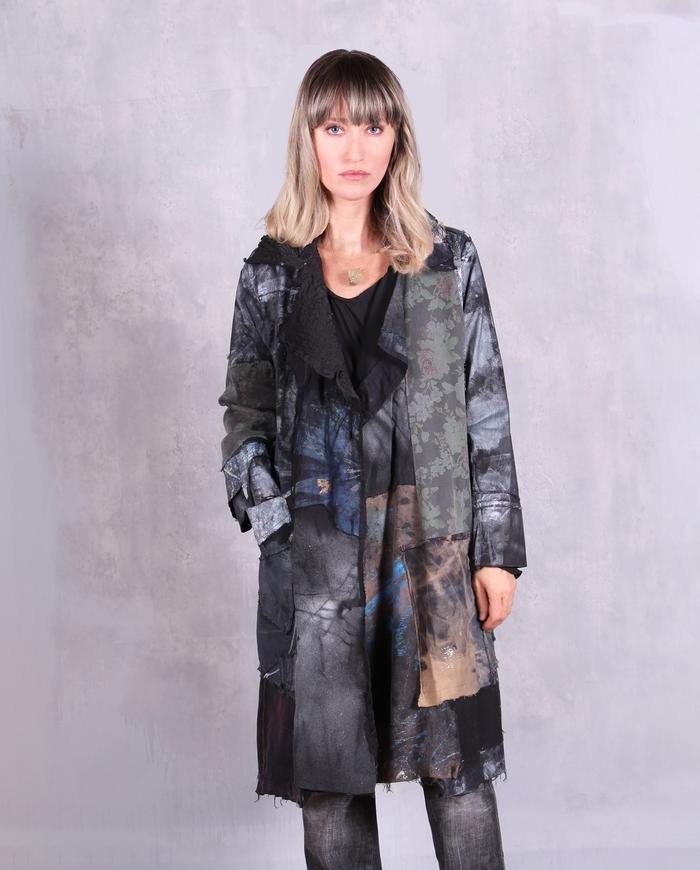 'modern pattern play' kaftan jacket