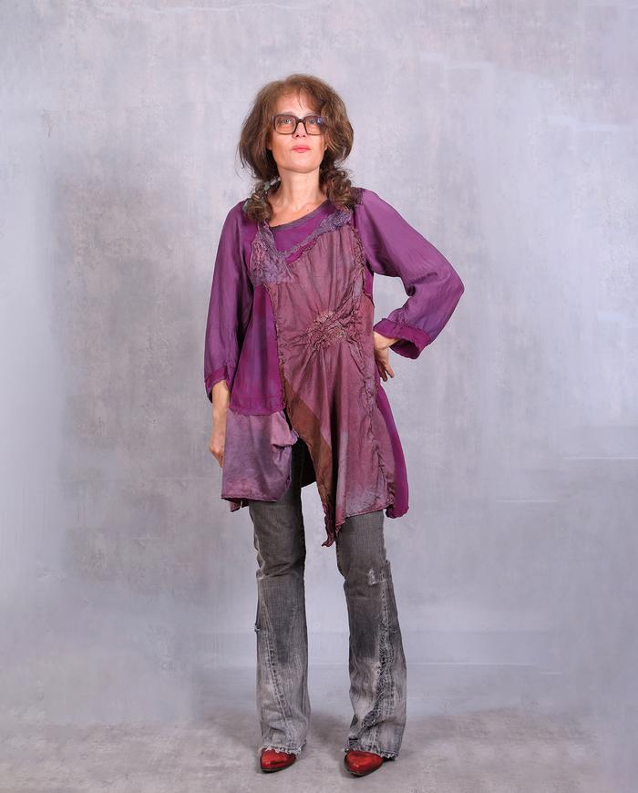 'a blooming orchid' detailed silk tunic