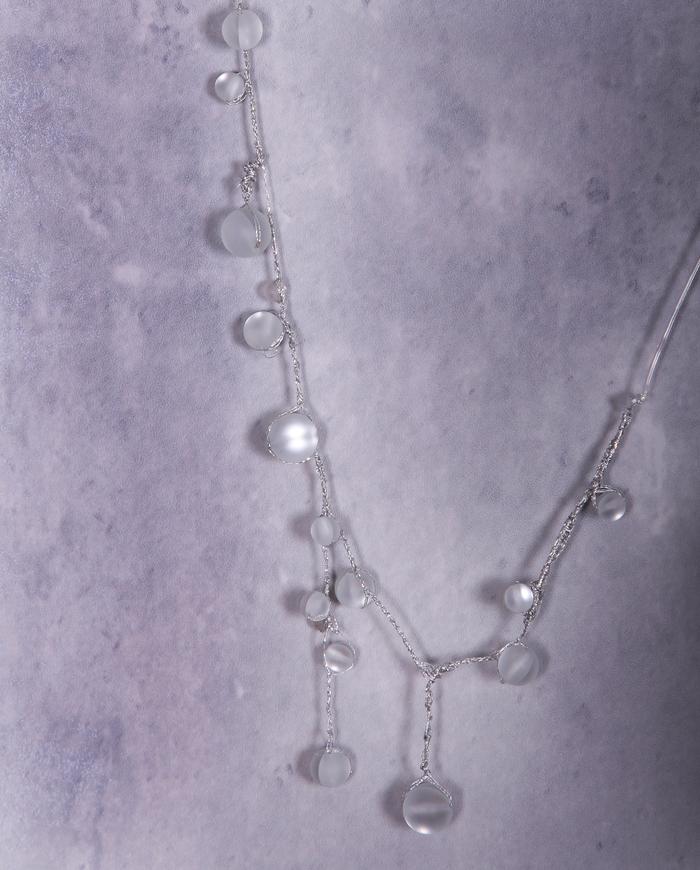 'white raindrops' art necklace